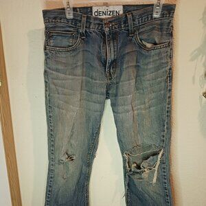 Denizen low boot ripped jeans